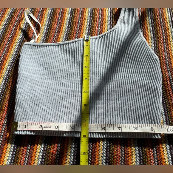 Babaton Sculpt Knit One-Shoulder Cropped Tank - Picture 7 of 10